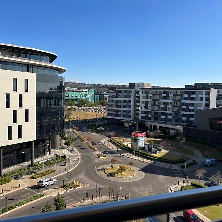519 Menlyn Maine Trilogy Apartment Pretoria-Noord Exterior foto