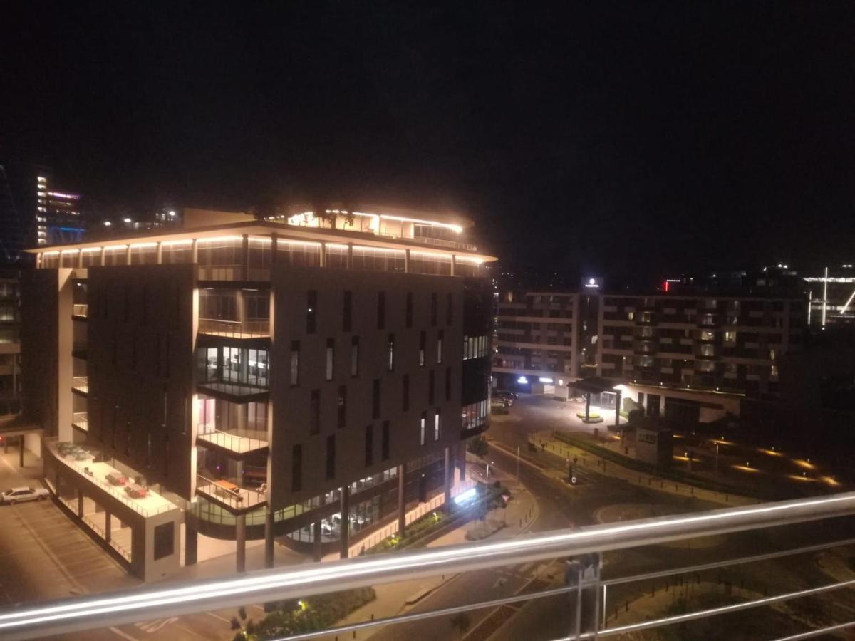 519 Menlyn Maine Trilogy Apartment Pretoria-Noord Exterior foto